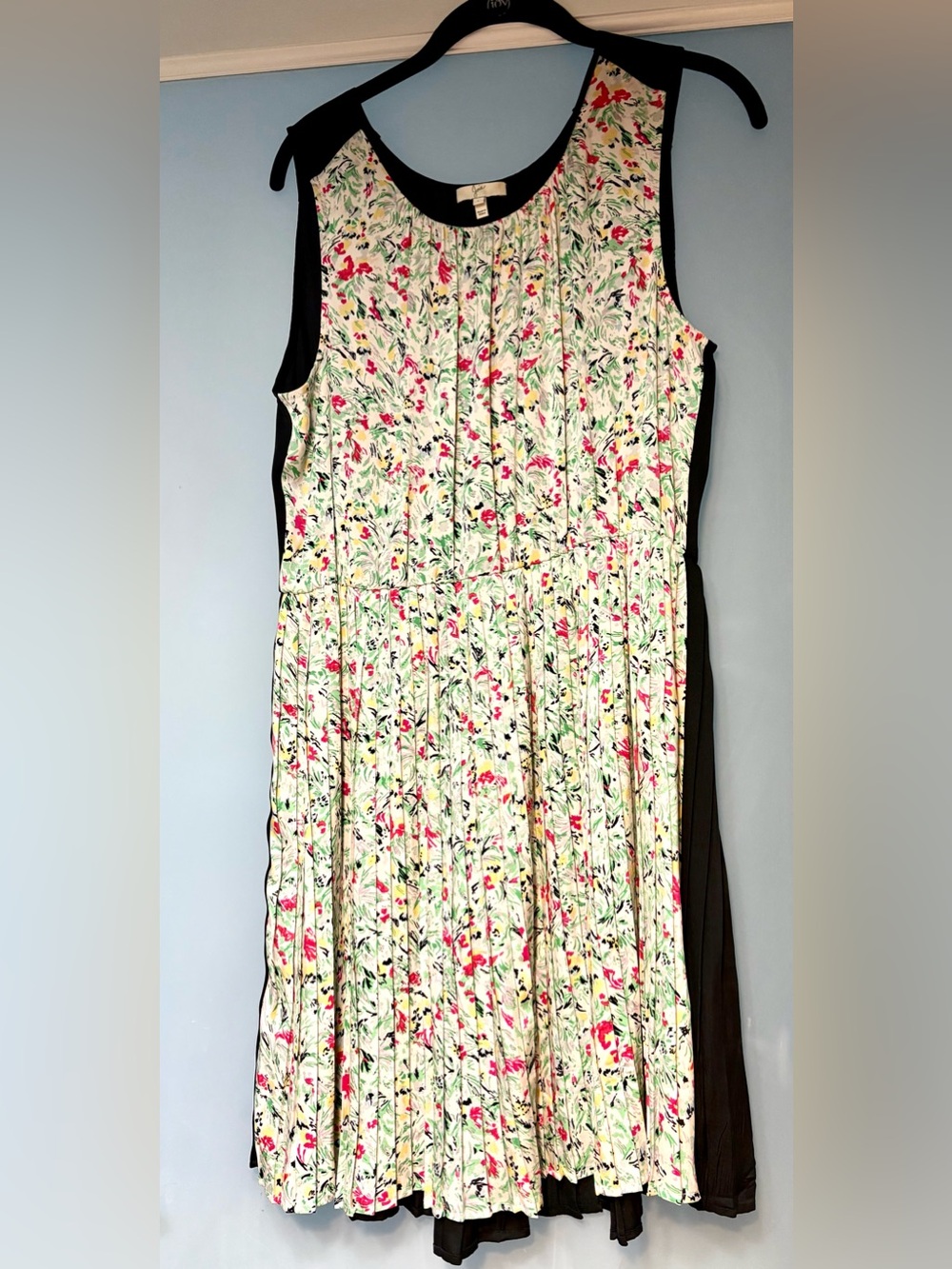 Joie Silk Floral Pleated Dress with Black Back Panel Size L